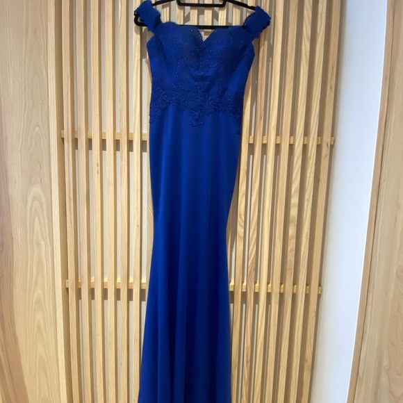 Off-Shoulder Evening Gown Long - Royal Blue - Picture 2 of 3